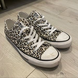 Converse leopard print 8.5